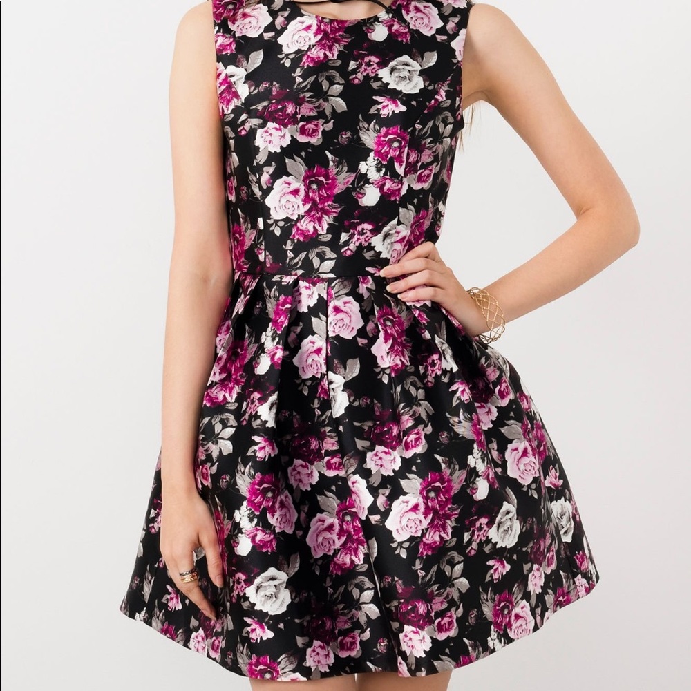 Pink floral satin mini dress (L)